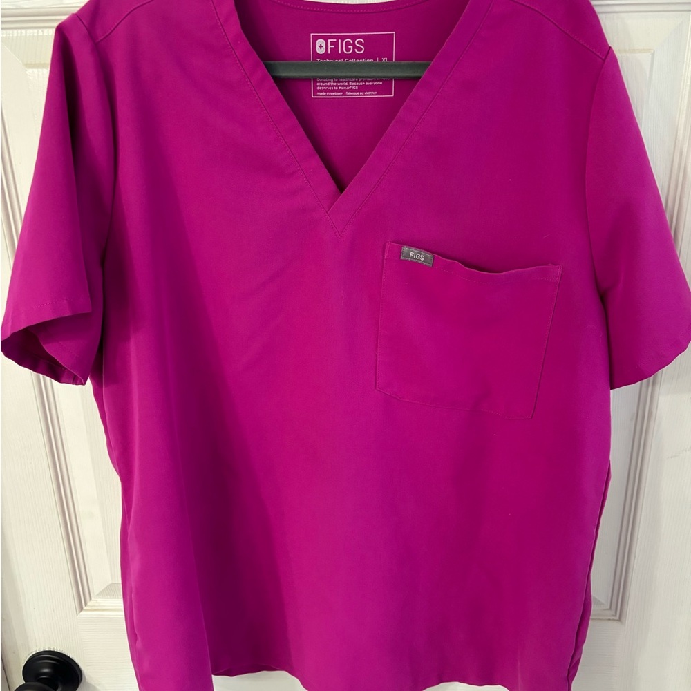 Figs Raspberry Sorbet Catarina Scrub Top